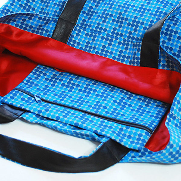 vegane_Tasche_Vichy_blau_Reißverschluss